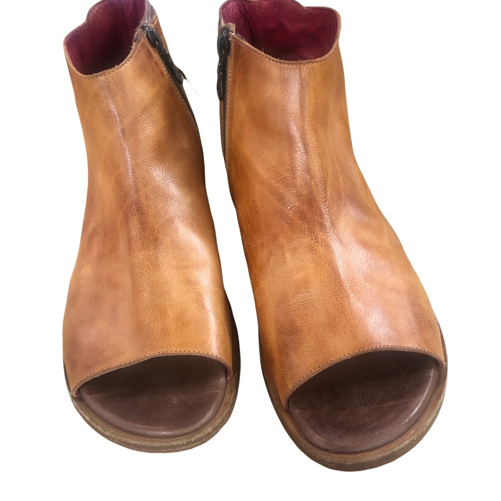 Women’s Bed/Stu camel leather sandals